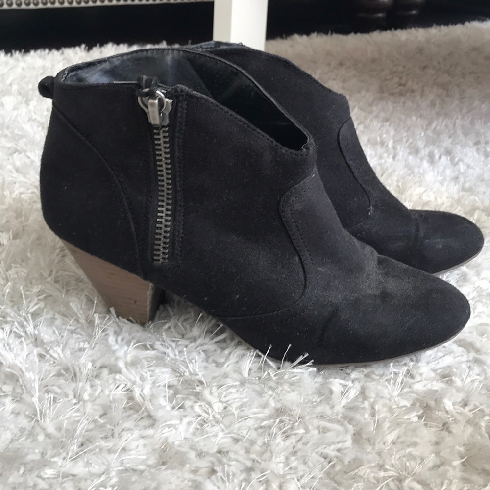 Steve Madden Black Ankle Booties - Picture 4 of 7